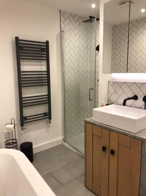 New Town House With *Free Allocated Parking* Lägenhet Brighton Exteriör bild
